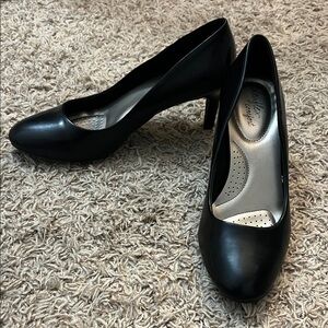 Dexflex Comfort Black Women's Heels